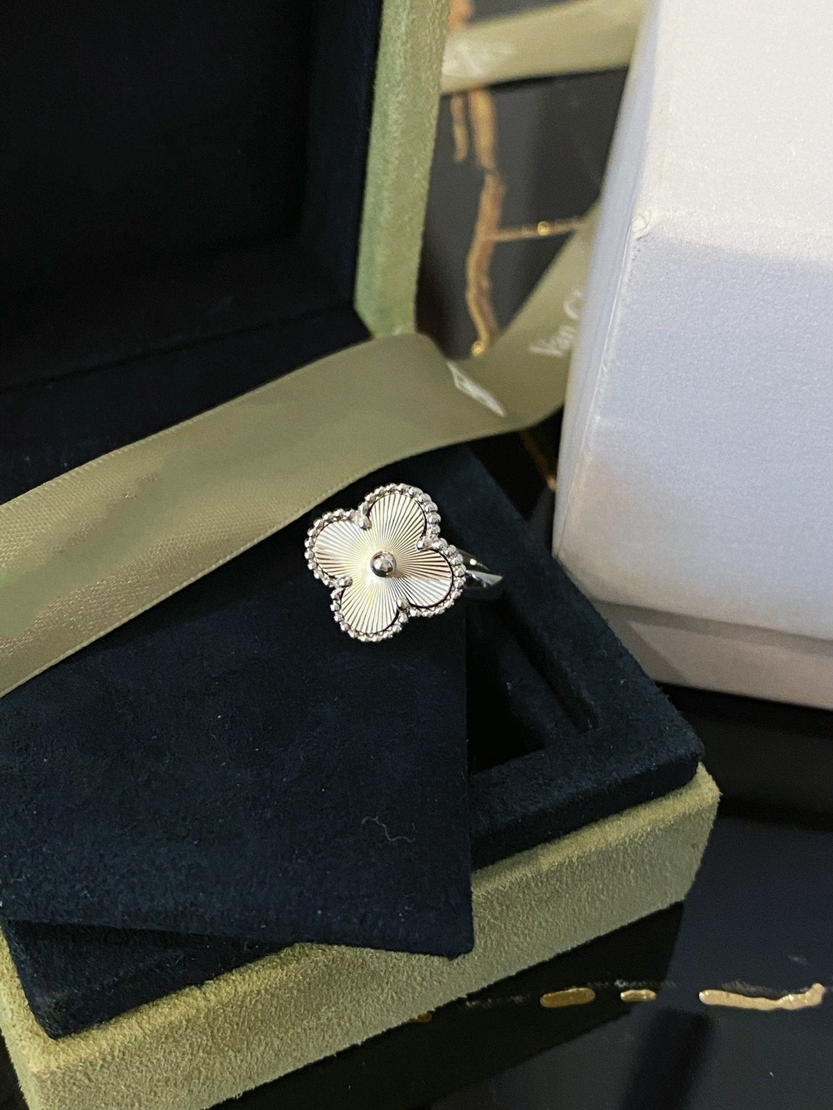[⭐Seralia]CLOVER SILVER RING