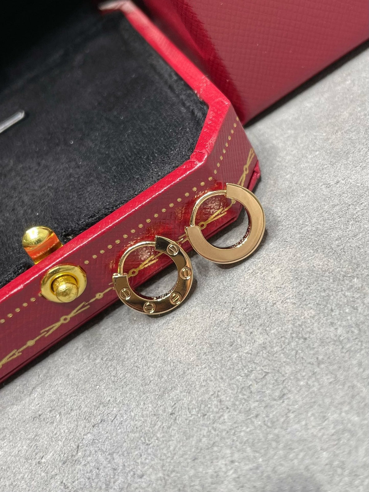 [⭐Seralia]LOVE MINI EARRINGS