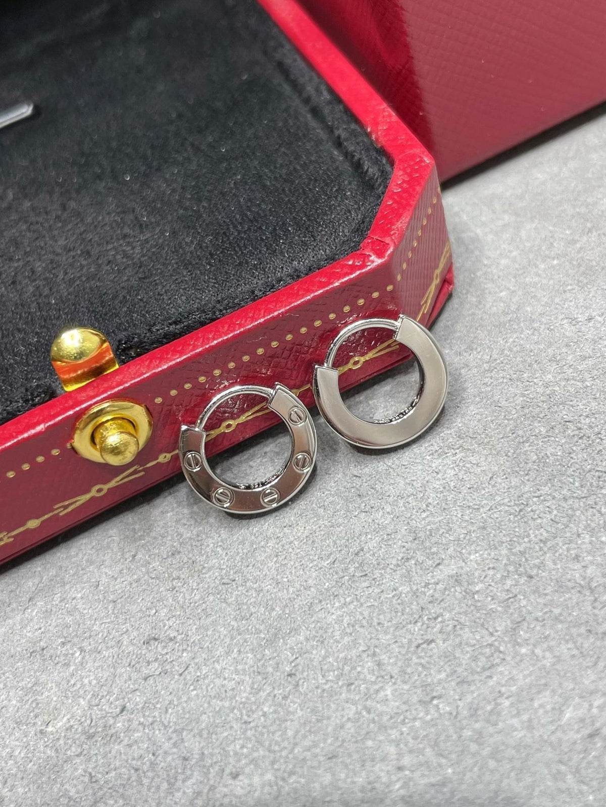 [⭐Seralia]LOVE MINI EARRINGS