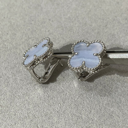[⭐Seralia]CLOVER CHALCEDONY SILVER STUD EARRINGS