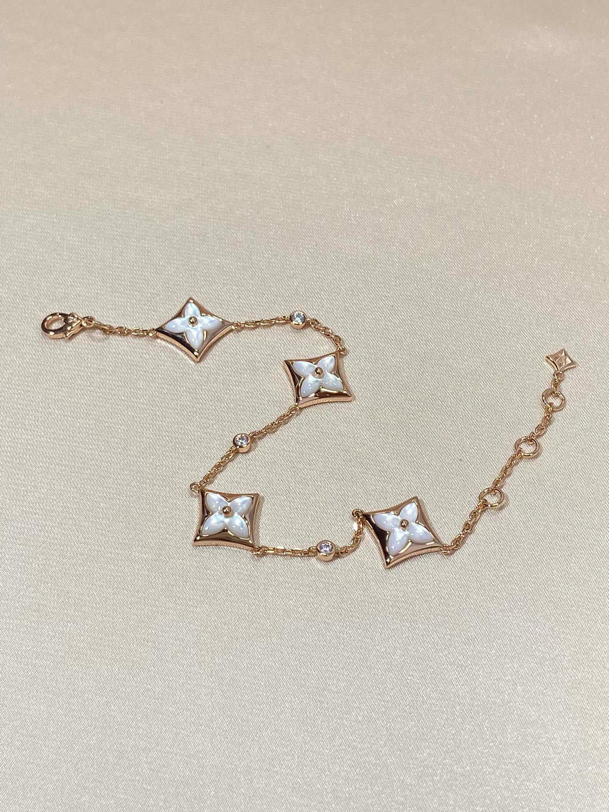 [⭐Seralia]STAR 4 MOTIF MOP DIAMOND PINK GOLD BRACELET