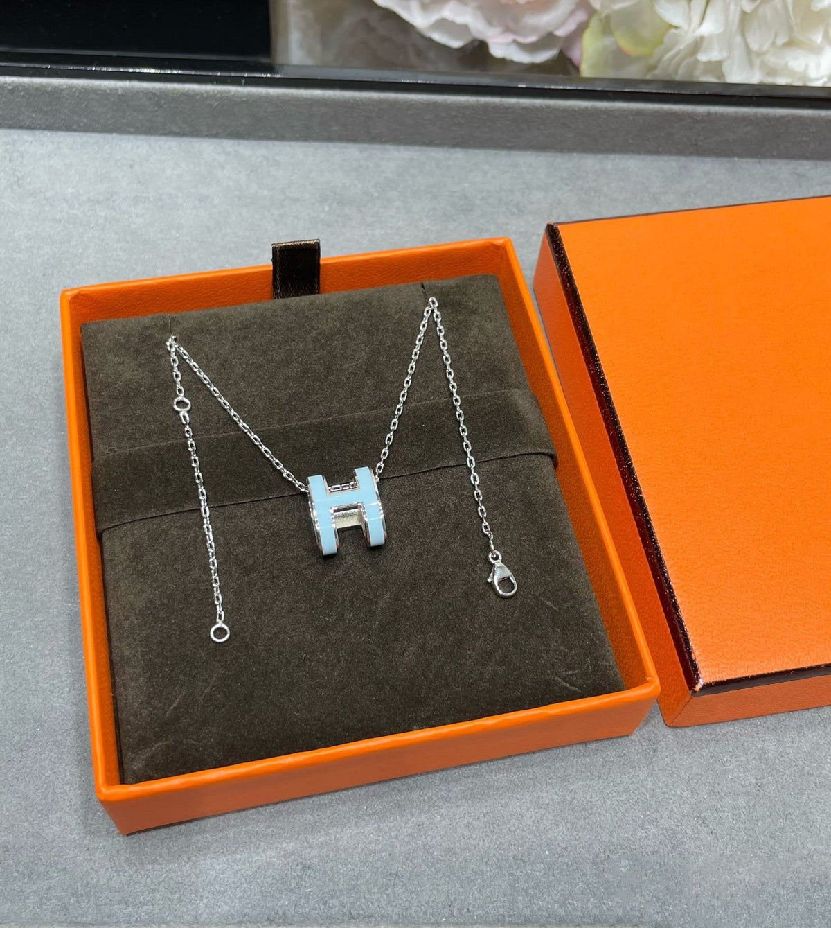 [⭐Seralia]POP H SKY BLUE NECKLACE