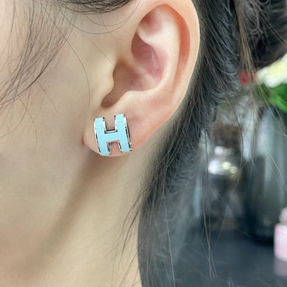 [⭐Seralia]POP H SKY BLUE STUD EARRINGS