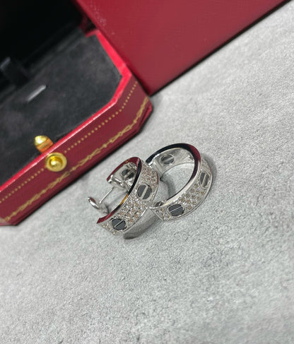 [⭐Seralia]LOVE CERAMIC DIAMOND PAVED SILVER EARRINGS