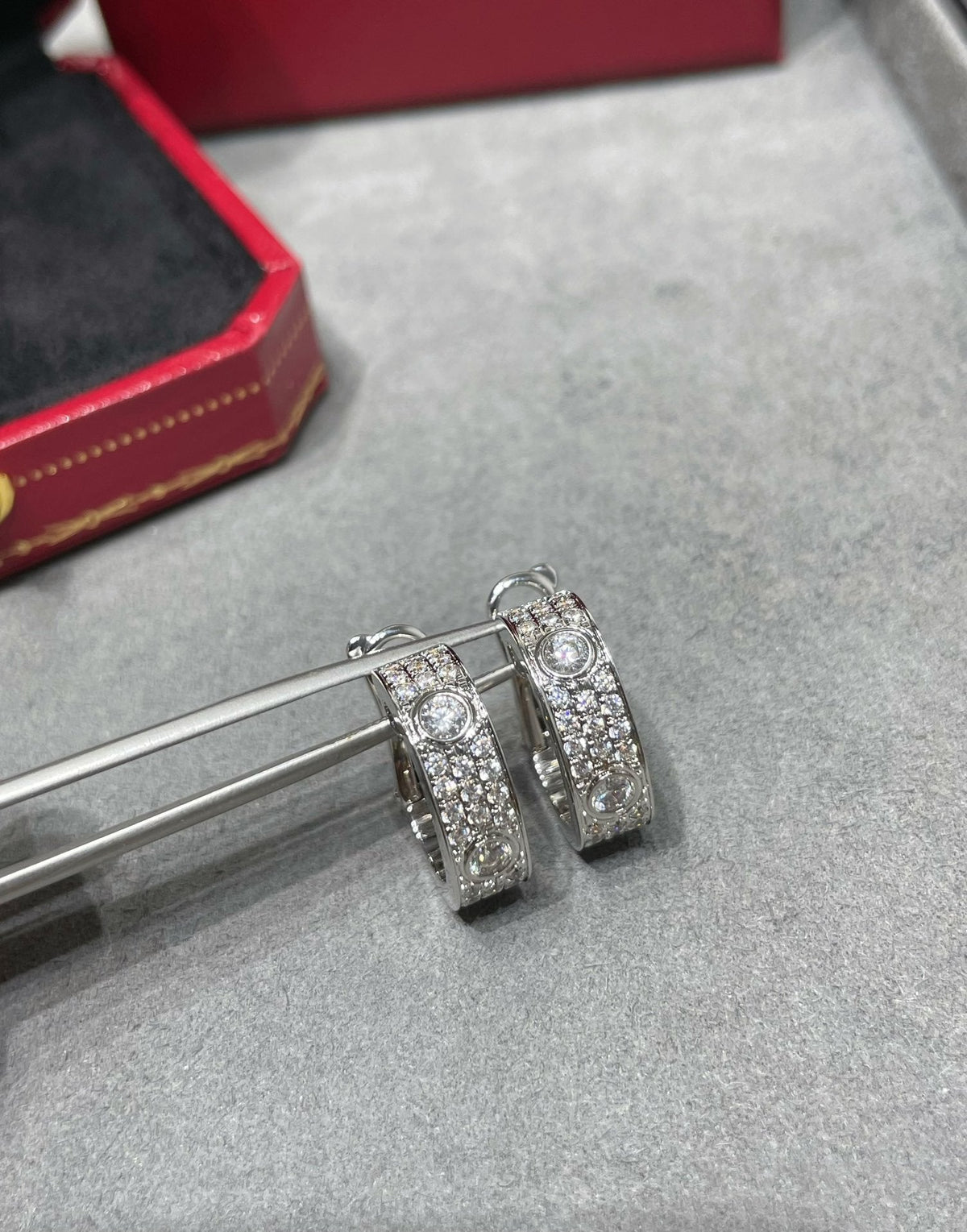 [⭐Seralia]LOVE 5.5MM DIAMOND PAVED EARRINGS
