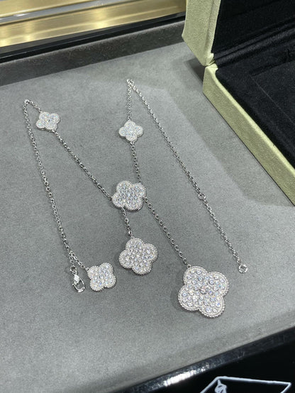 [⭐Seralia]CLOVER 6 MOTIF DIAMOND PAVED NECKLACE