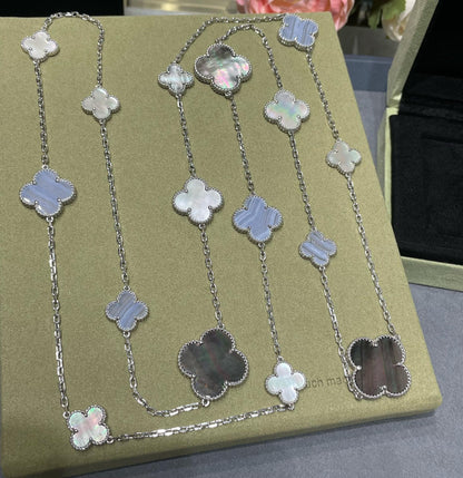 [⭐Seralia]CLOVER 16 MOTIF CHALCEDONY MOP SILVER NECKLACE