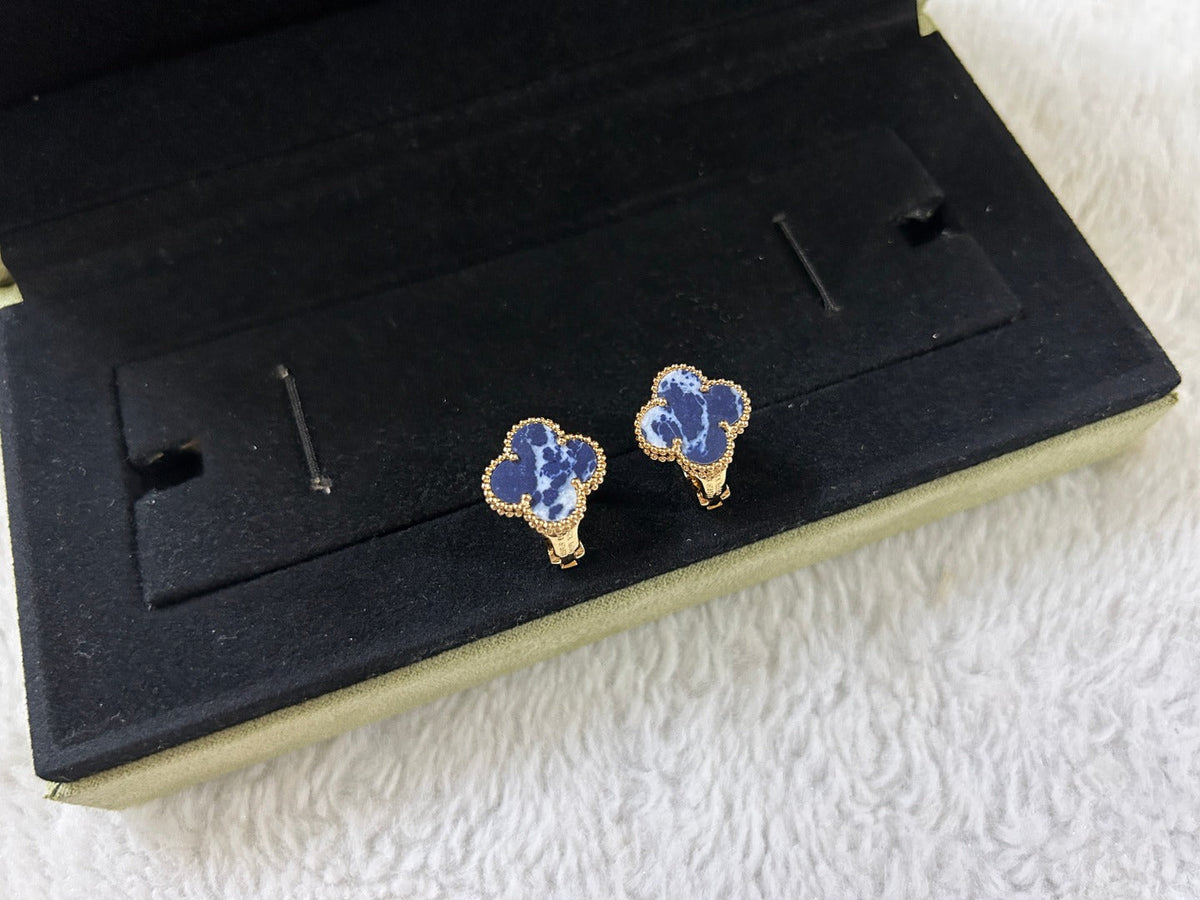 [⭐Seralia]CLOVER PIETERSITE MEDIUM STUD EARRINGS