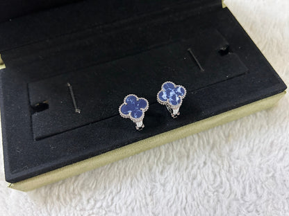 [⭐Seralia]CLOVER PIETERSITE MEDIUM STUD EARRINGS