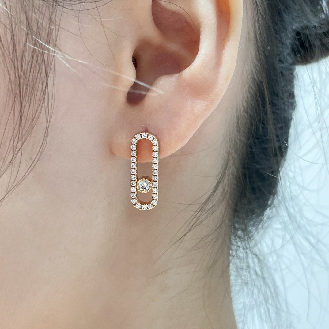 [⭐Seralia]MOVE UNO STUD DIAMOND PAVED EARRINGS