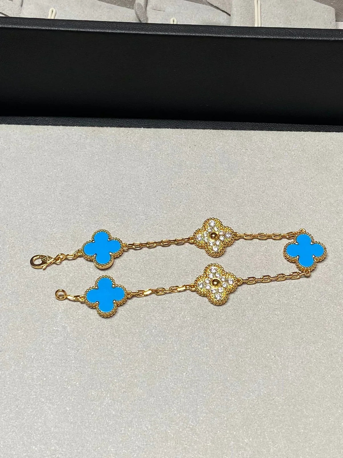[⭐Seralia] CLOVER 5 MOTIF BLUE AGATE BRACELET COLLECTION