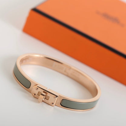 [⭐Seralia]HM KELLY BLUE GREEN BRACELET