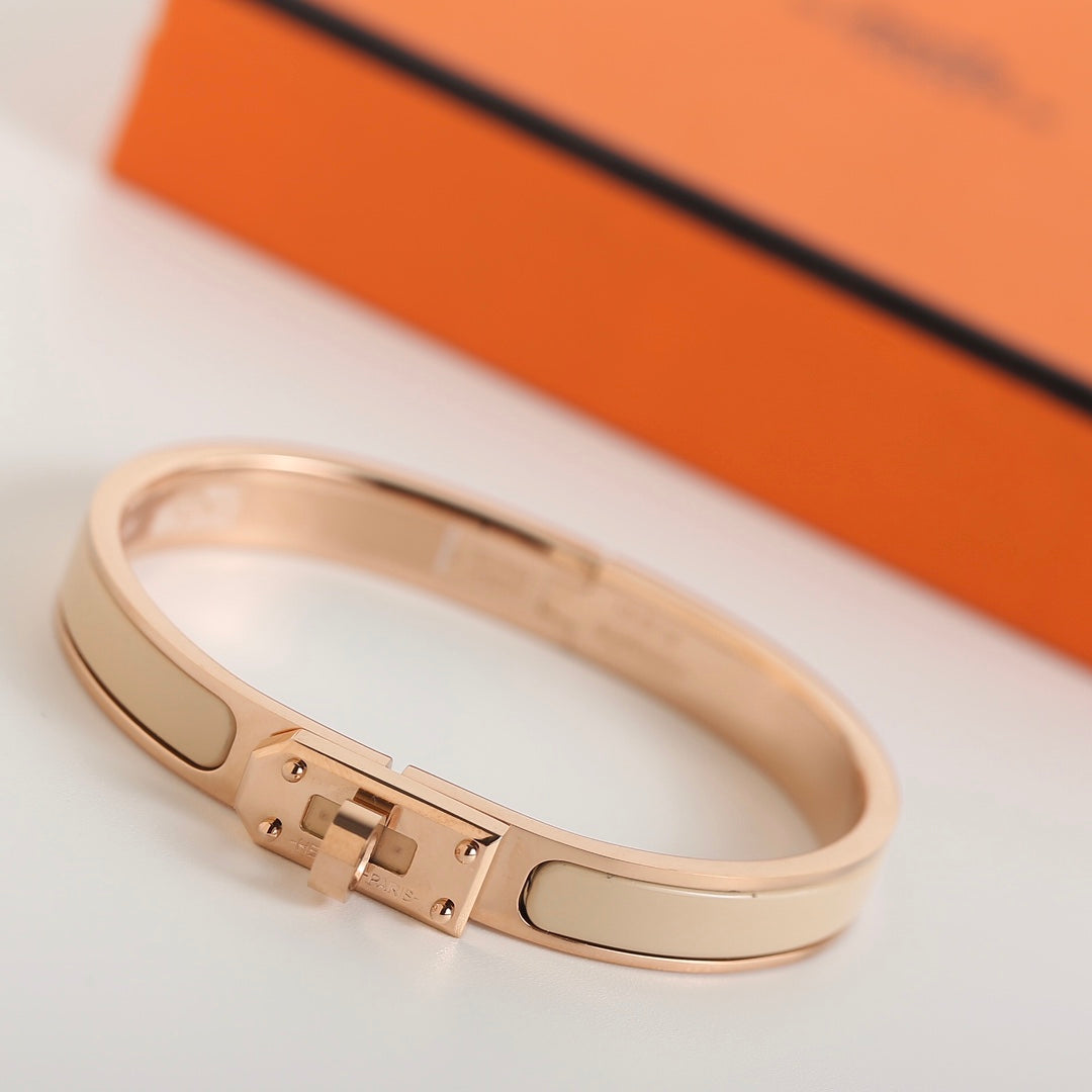 [⭐Seralia]HM KELLY BEIGE BRACELET