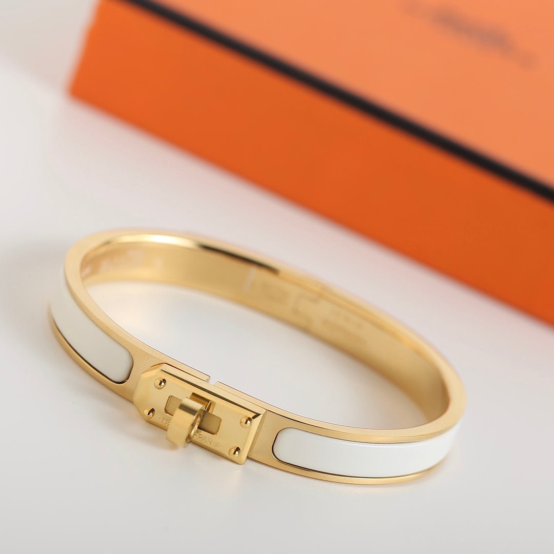 [⭐Seralia]HM KELLY WHITE BRACELET
