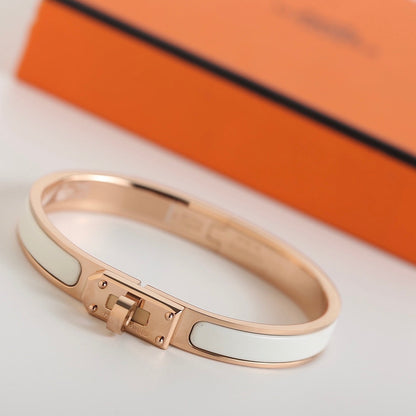 [⭐Seralia]HM KELLY WHITE BRACELET