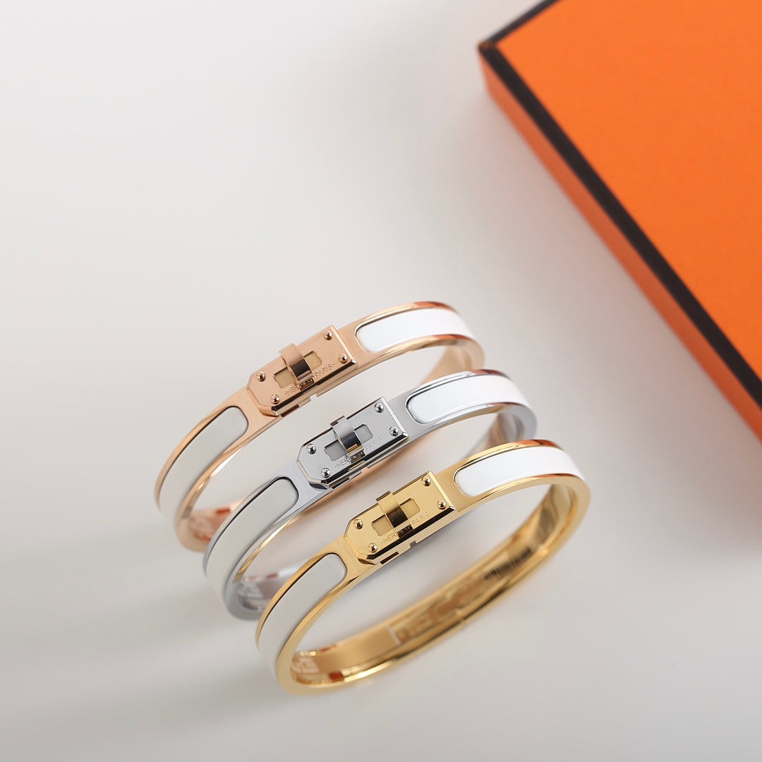[⭐Seralia]HM KELLY WHITE BRACELET