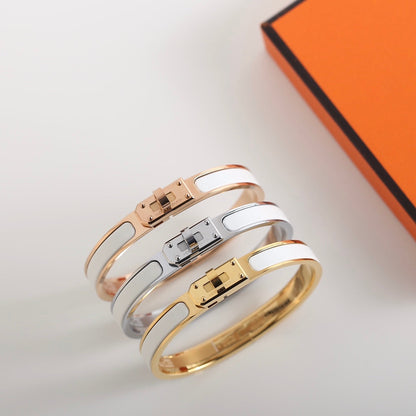 [⭐Seralia]HM KELLY WHITE BRACELET