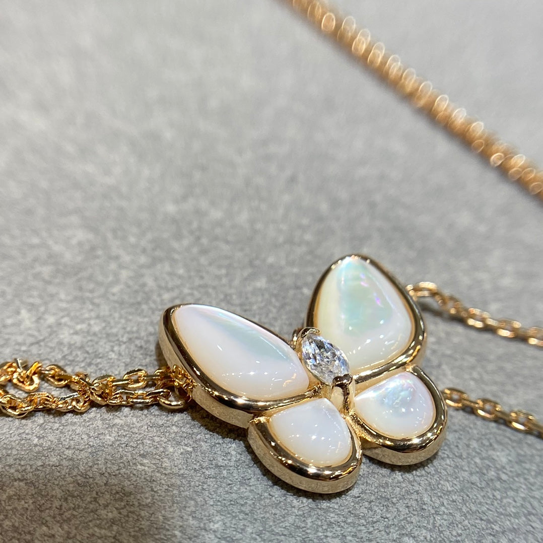 [⭐Seralia]BUTTERFLY MOP DIAMOND NECKLACE