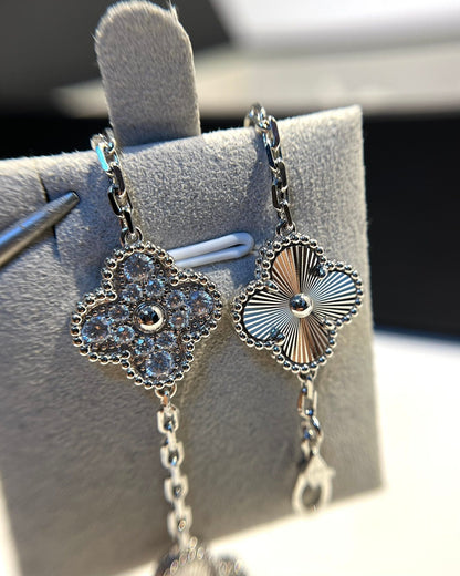 [⭐Seralia] CLOVER 5 MOTIF LASER BRACELET COLLECTION