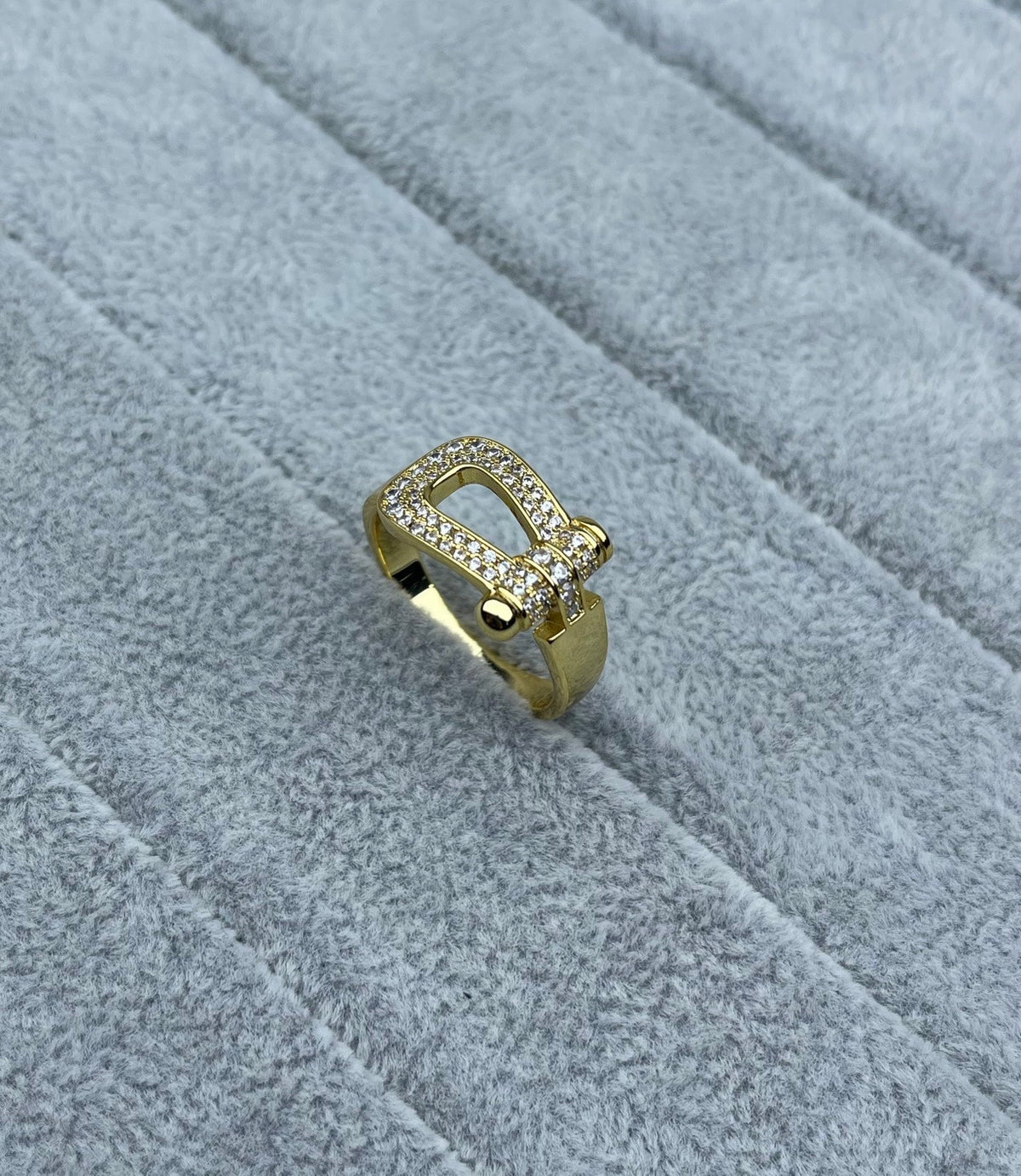 [⭐Seralia]Wide Hoof-Shaped Diamond-Studded Ring