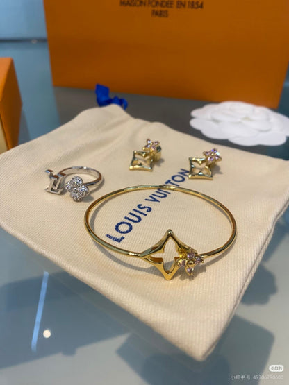 [⭐Seralia]Pink Diamond Bracelet