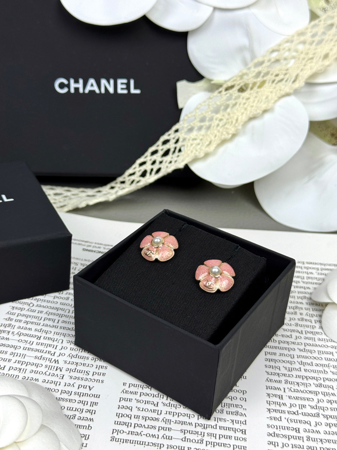 [⭐Seralia]26C Pink Camellia Pearl Enamel Stud Earrings