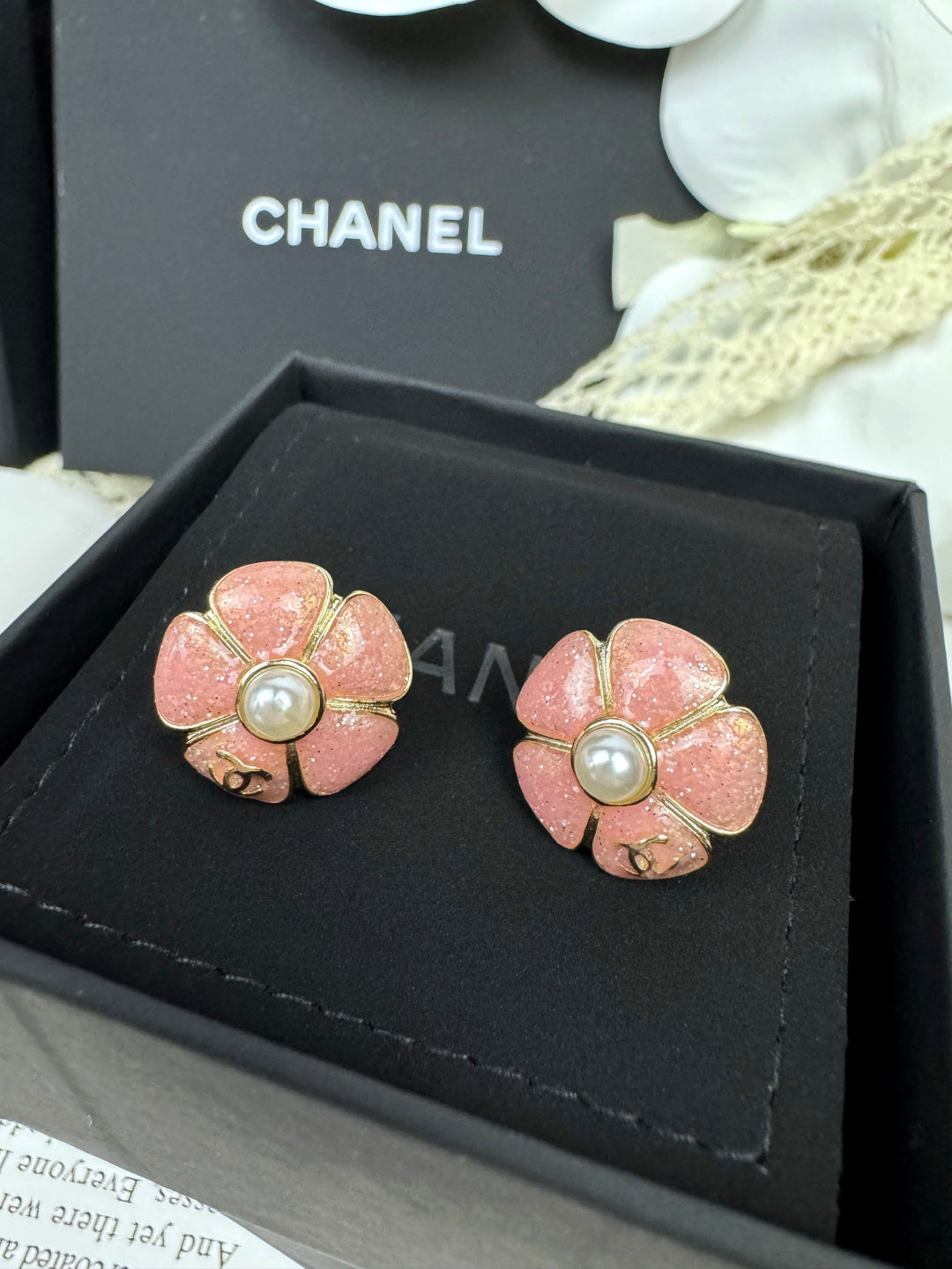 [⭐Seralia]26C Pink Camellia Pearl Enamel Stud Earrings