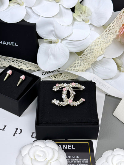 [⭐Seralia]26C Pink-White Enamel Ice Cream Cone Double C Brooch