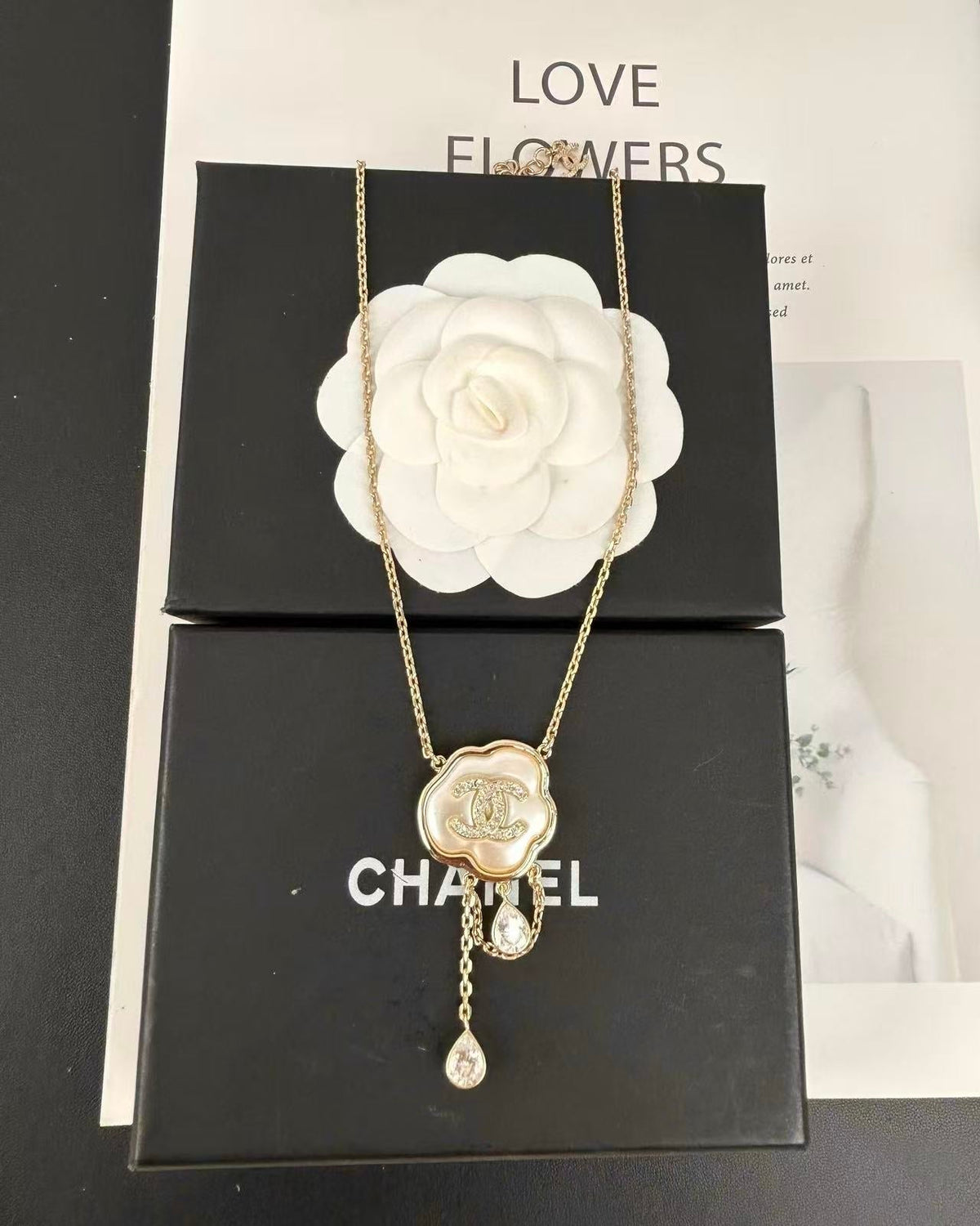 [⭐Seralia]Cloud Pearl Mother-of-Pearl Diamond Chain Pendant Necklace