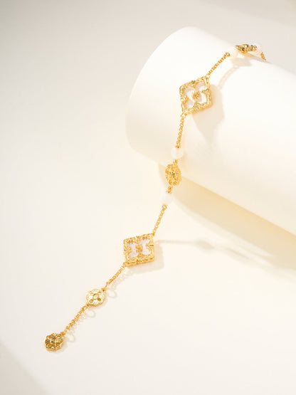 [⭐Seralia]B.C.L ENAMELED Three-Flower Bracelet（Trumpet)