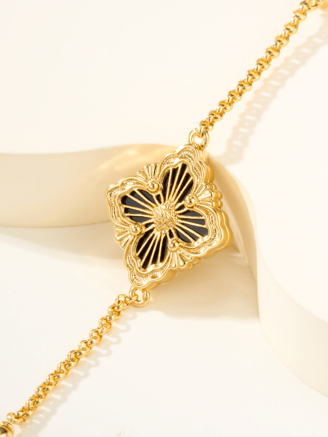[⭐Seralia]B.C.L ENAMELED One-Flower Bracelet（Various Colors)