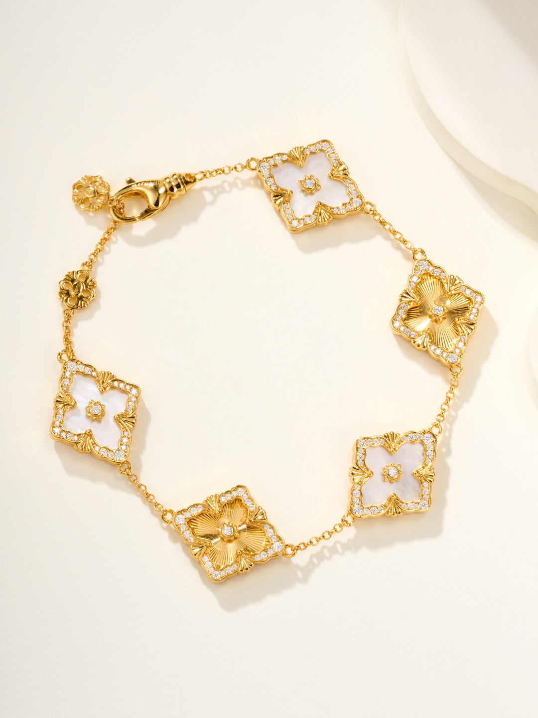 [⭐Seralia]B.C.L ENAMELED Five-Flower Bracelet（Various Colors) BIG SIZE