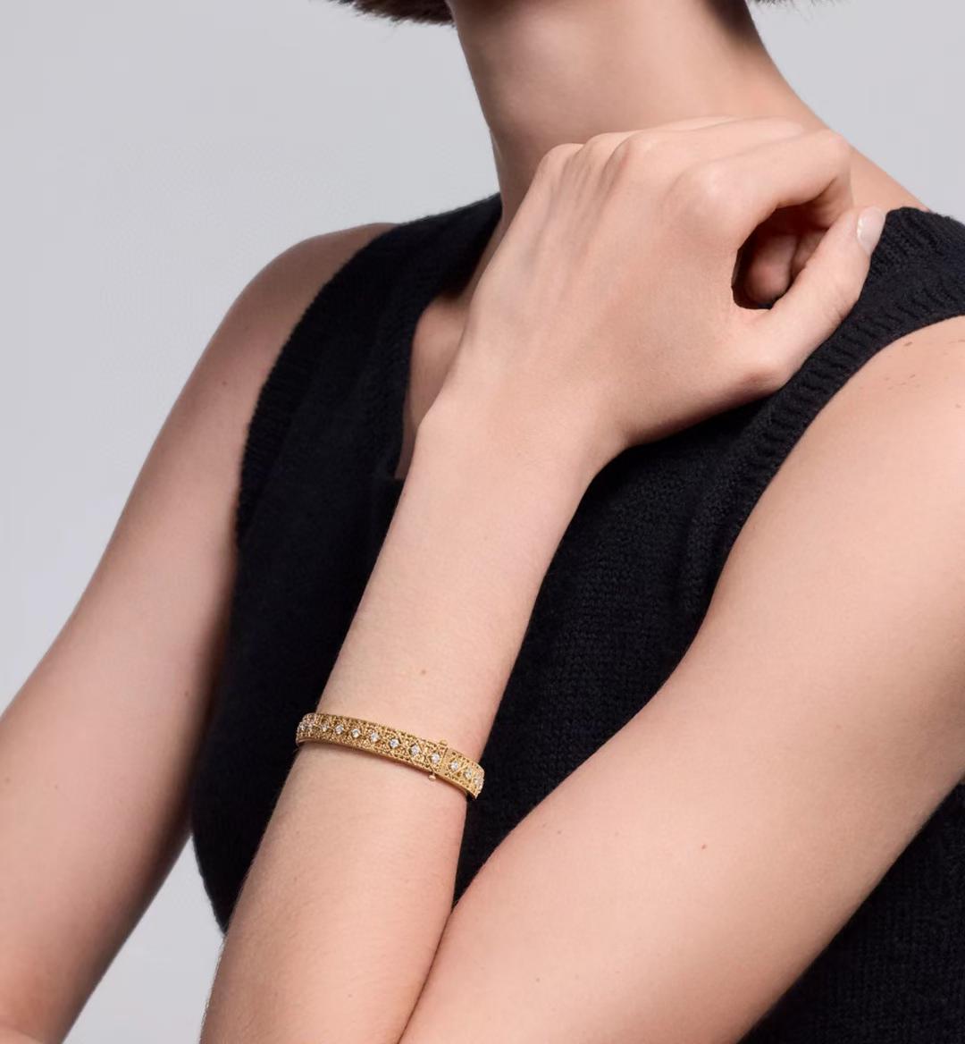 [⭐Seralia]2026 WOVEN-PATTERN BRACELET SET WITH FULL DIAMOND INLAY THREE-COLORS