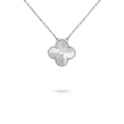 [⭐Seralia]CLOVER  15MM DIAMOND LASER NECKLACE SILVER