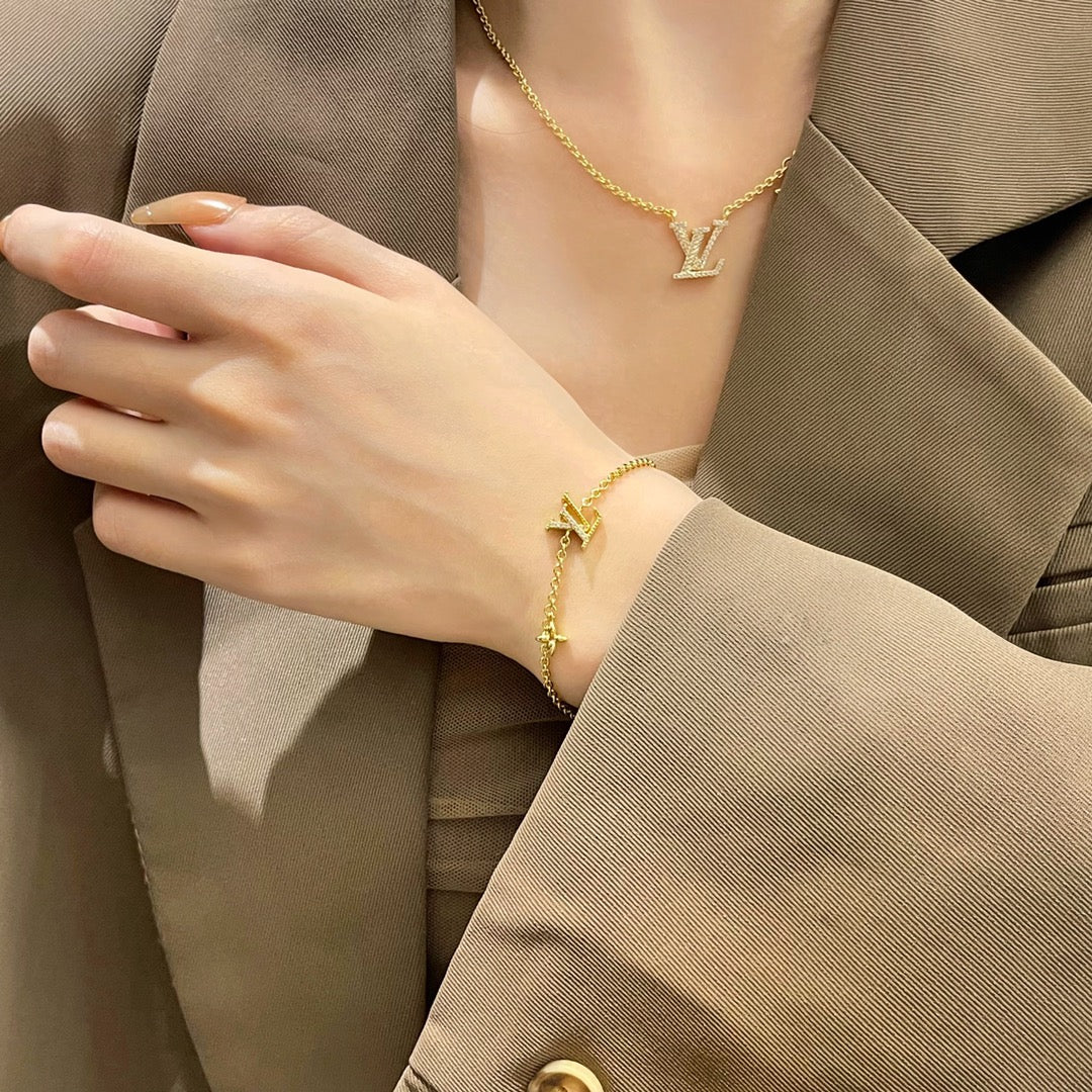 [⭐Seralia]LOGO STAR MOTIF GOLD BRACELET