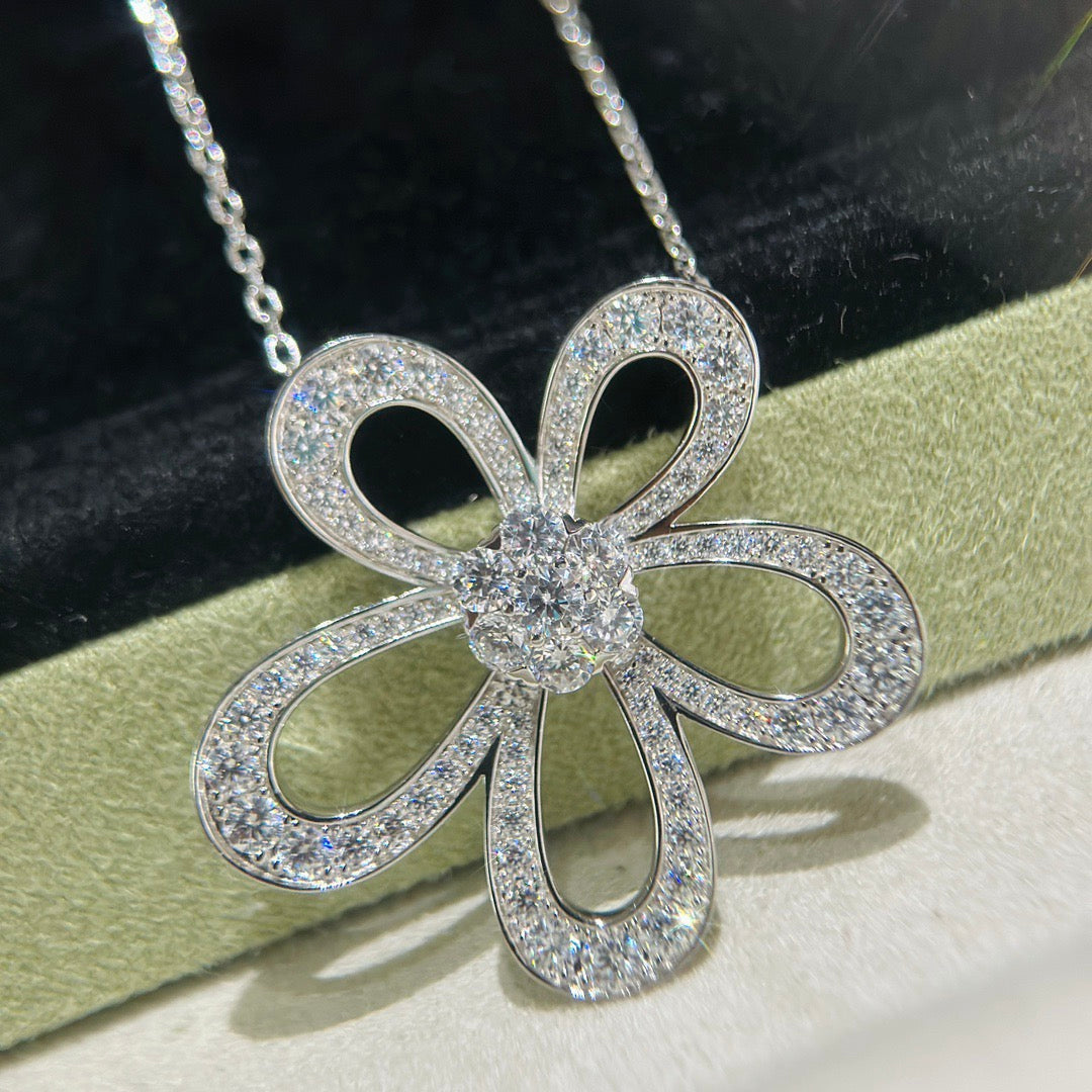 [⭐Seralia]FLOWERLACE NECKLACE FULL DIAMONDS