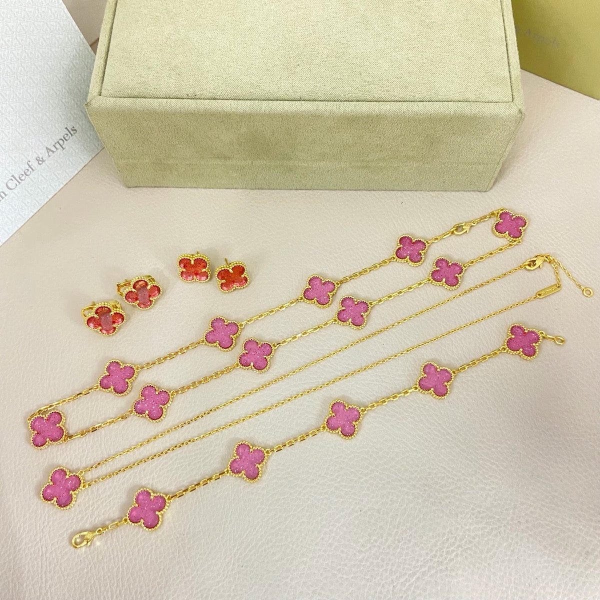 [⭐Seralia]CLOVER 10 MOTIFS  NEW BUBBLE PINK ENAMEL