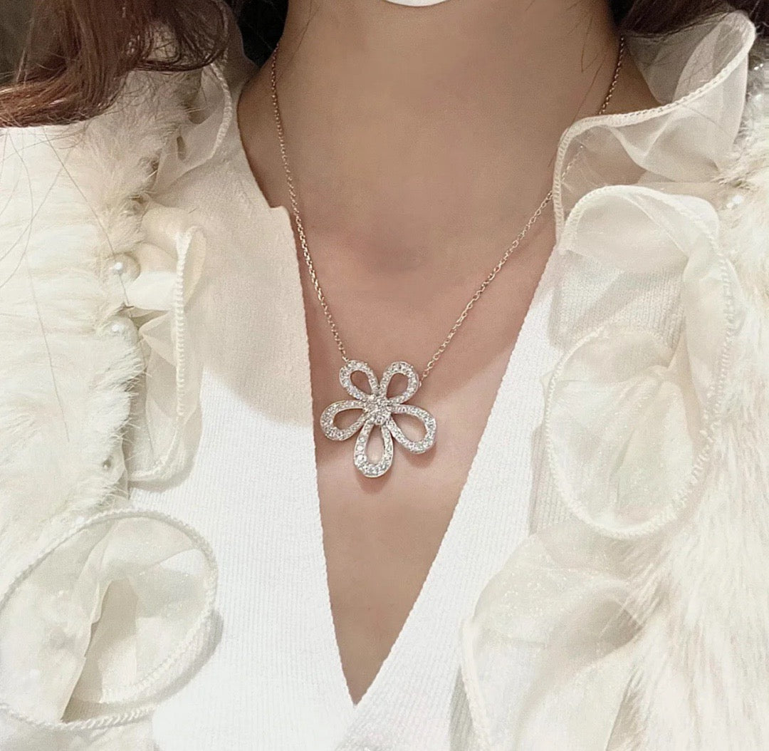 [⭐Seralia]FLOWERLACE NECKLACE FULL DIAMONDS