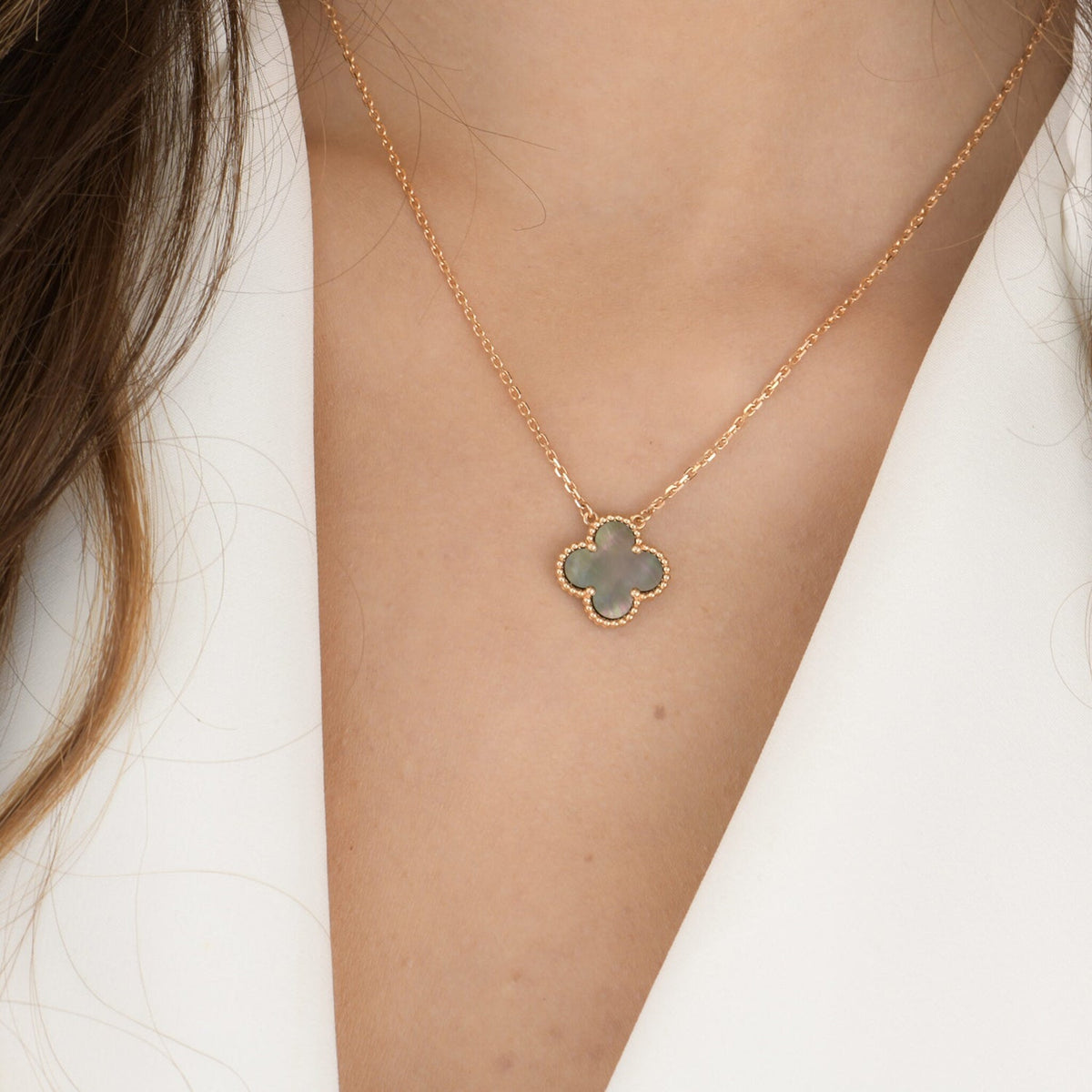 [⭐Seralia]CLOVER 15MM  GRAY MOTHER OF PEARL NECKLACE