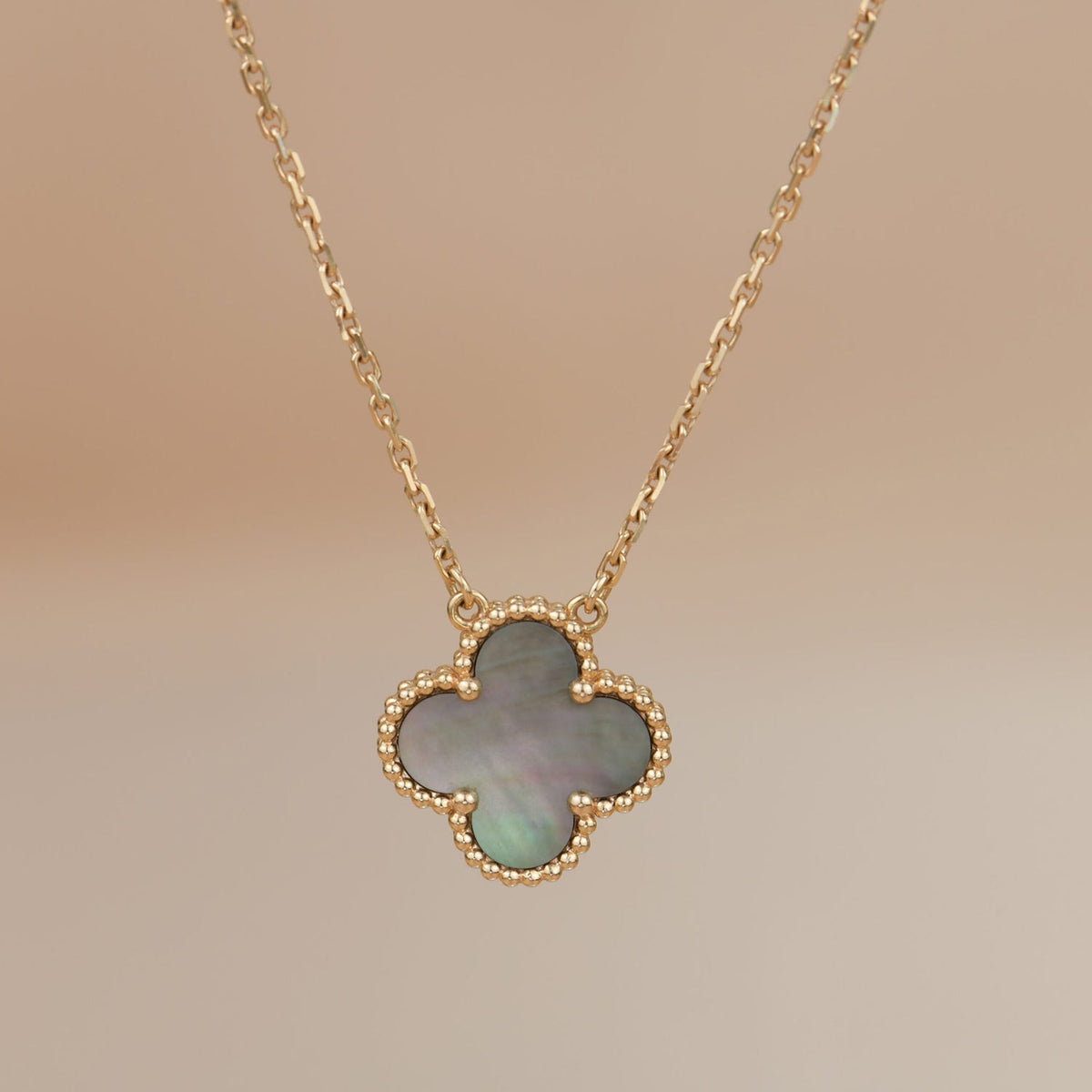 [⭐Seralia]CLOVER 15MM  GRAY MOTHER OF PEARL NECKLACE