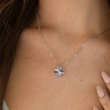 [⭐Seralia]CLOVER  15MM DIAMOND LASER NECKLACE SILVER
