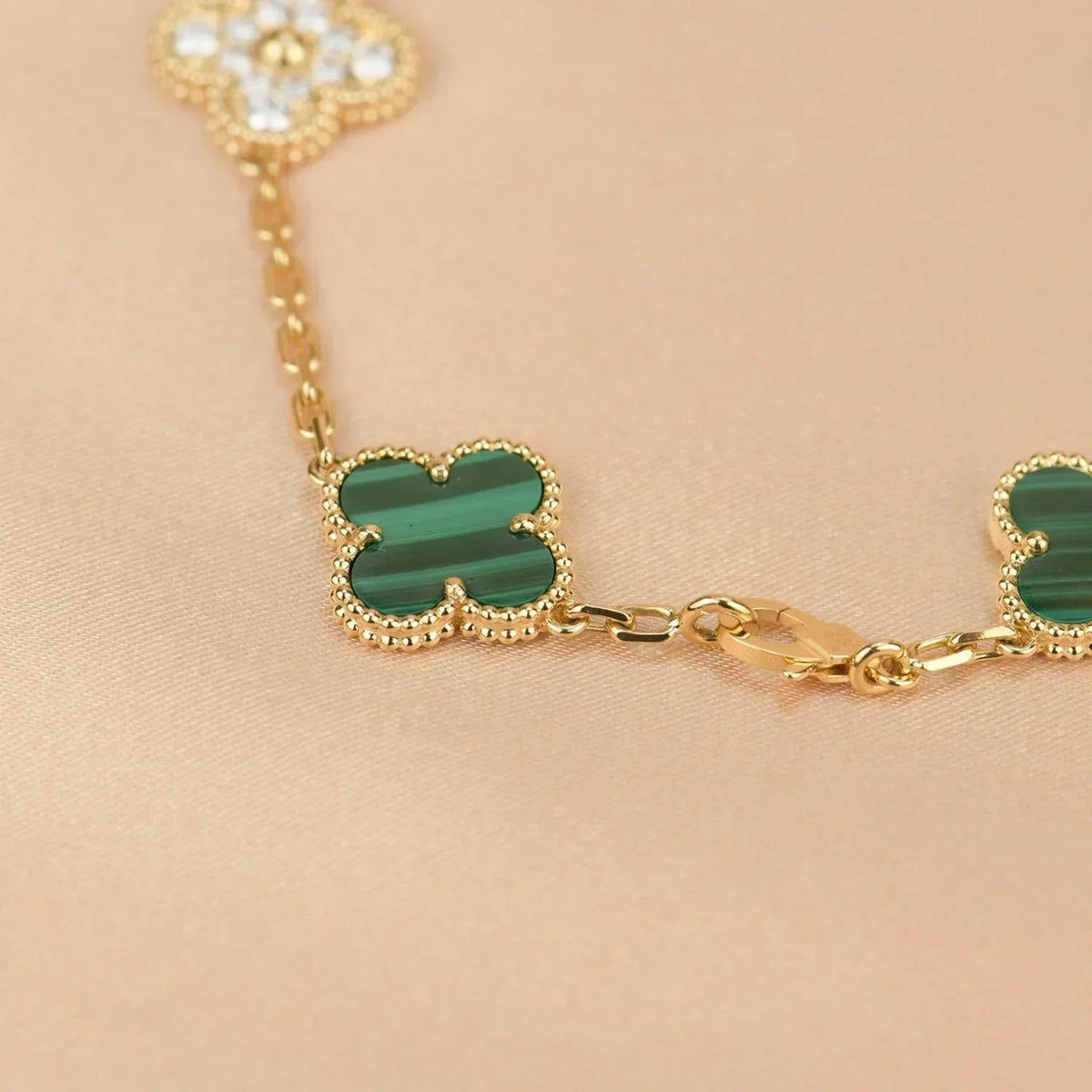 [⭐Seralia] CLOVER 5 MOTIF MALACHITE BRACELET COLLECTION