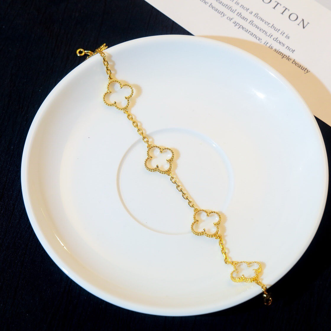 [⭐Seralia]CLOVER 5 MOTIF ROCK CRYSTAL BRACELET