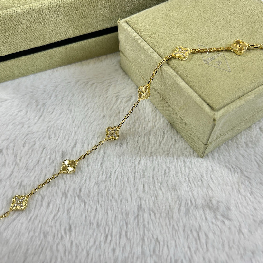 [⭐Seralia]CLOVER 6 MOTIF DIAMOND LASER BRACELET