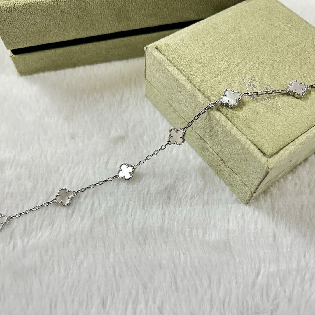 [⭐Seralia]CLOVER 6 MOTIF WHITE MOP BRACELET