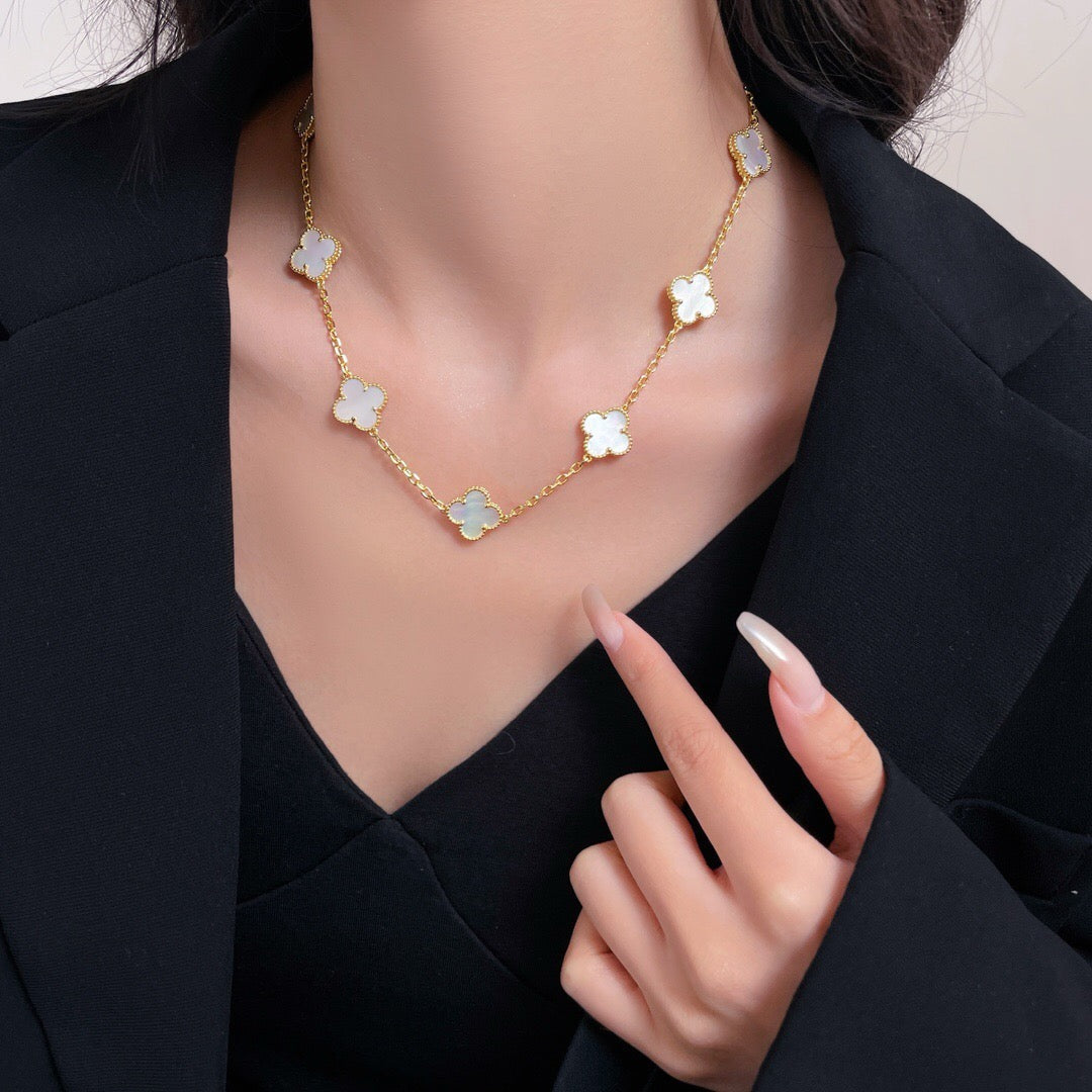 [⭐Seralia]CLOVER 10 MOTIFS WHITE MOTHER OF PEARL NECKLACE