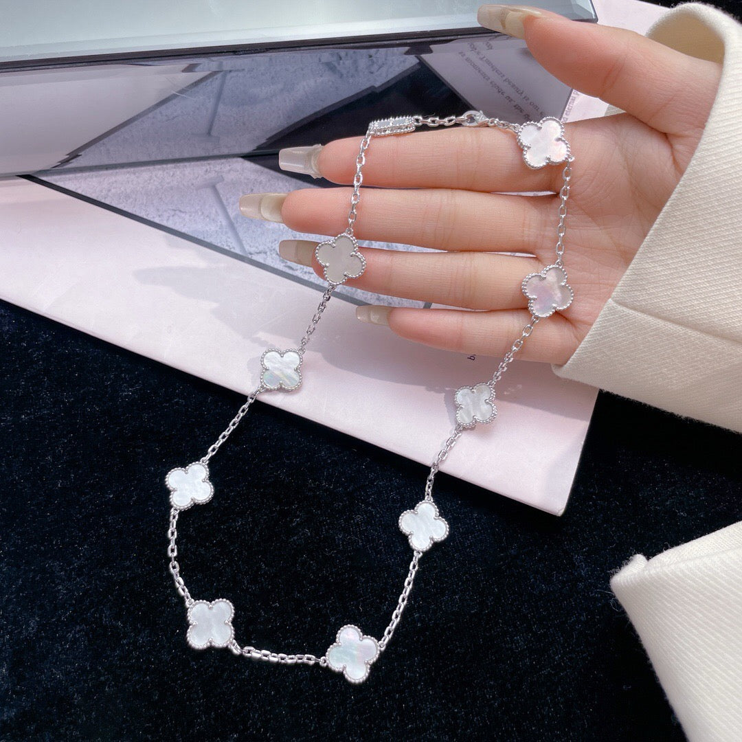 [⭐Seralia]CLOVER 10 MOTIFS WHITE MOTHER OF PEARL NECKLACE