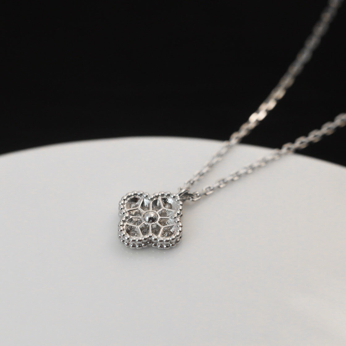 [⭐Seralia]CLOVER MINI 9.5MM PENDANT DIAMOND NECKLACE