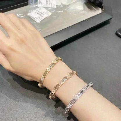 [⭐Seralia]CLOVER BRACELET 4MM DIAMONDS
