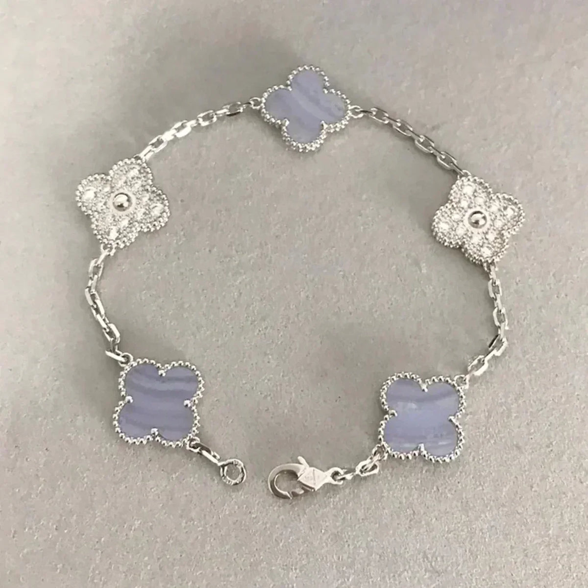 [⭐Seralia] CLOVER 5 MOTIF PURPLE CHALCEDONY BRACELET COLLECTION